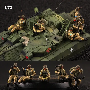 5pcs בקנה מידה 1/72 האוקראיני טנק משוריין חיילים 5 דמויות מודל עם המכונית צעצוע DIY זירת בובות קישוט
